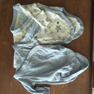 2 Hanna Andersson Newborn Layette Onesies Kimono Style